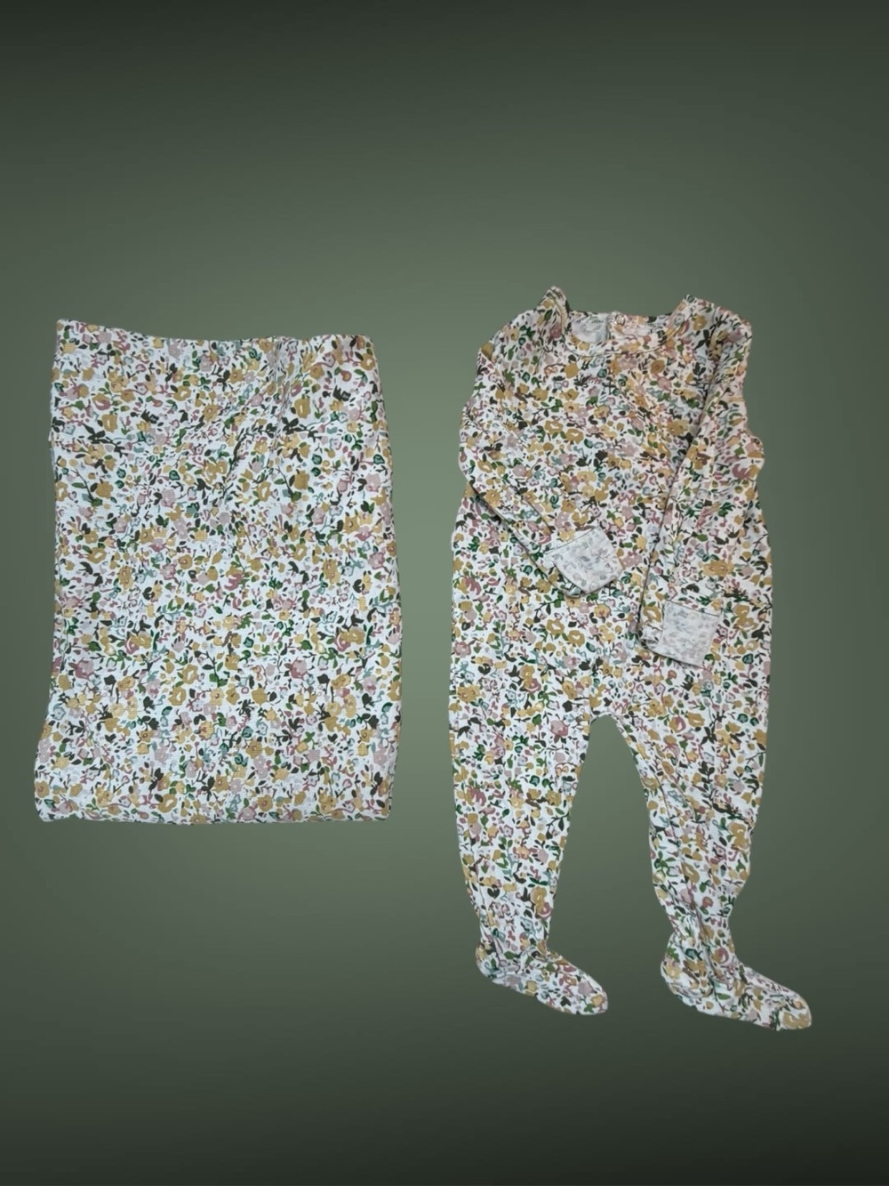 Ladida Infant - Swaddle & Onesie ~ Floral Cotton Footie & Blanket - White/Green